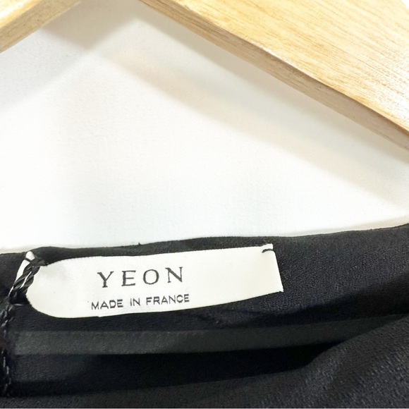 NWT YEON Hoshi Asymmetrical Hem Short Sleeve Boatneck Midi Dress in Black - Picture 10 of 14